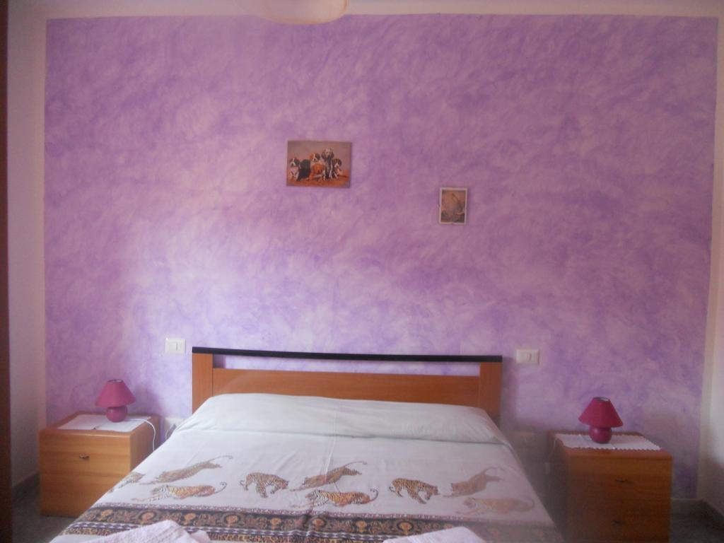 B&B Il Corallo Bosa Værelse billede